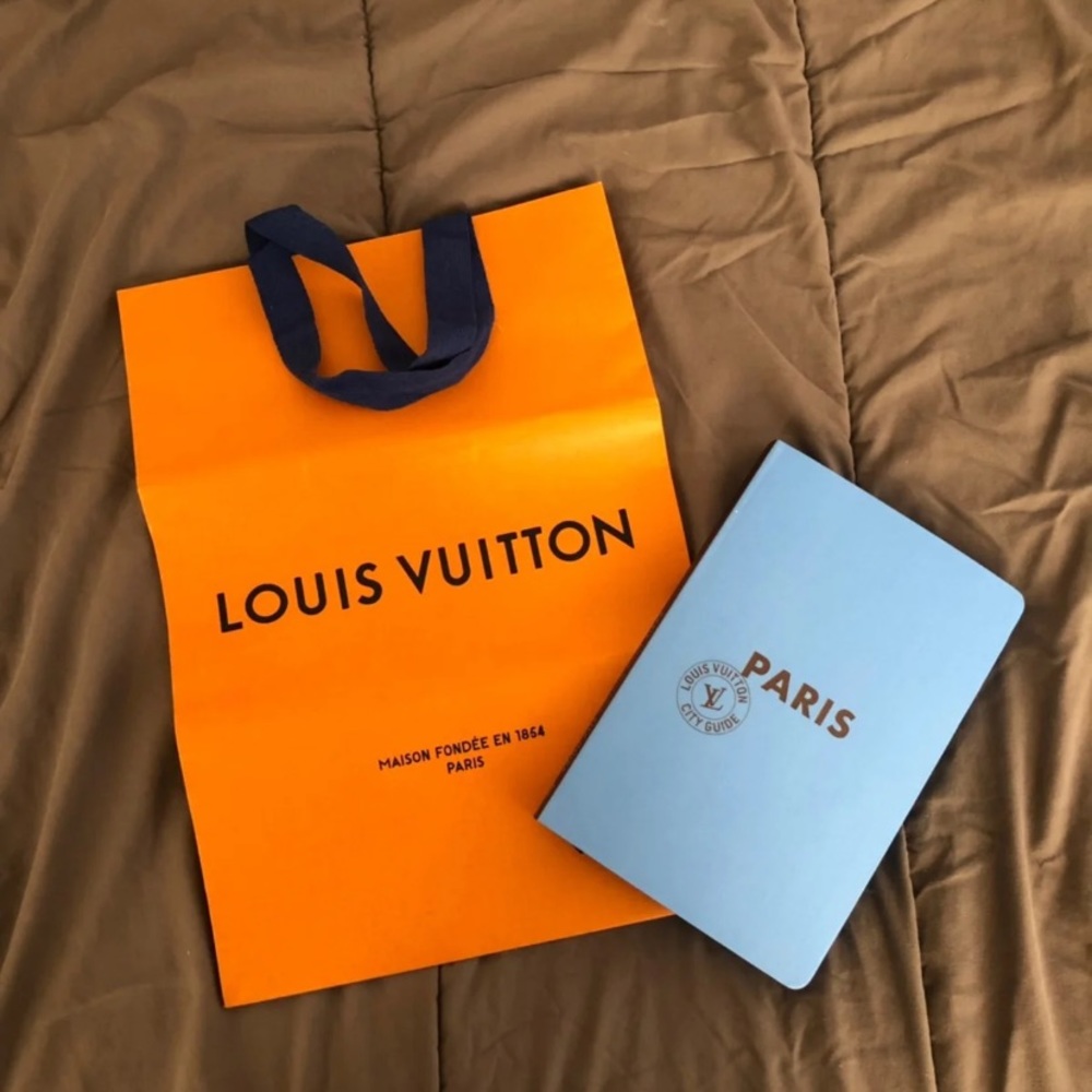 Louis Vuitton Paris City Guide (English)